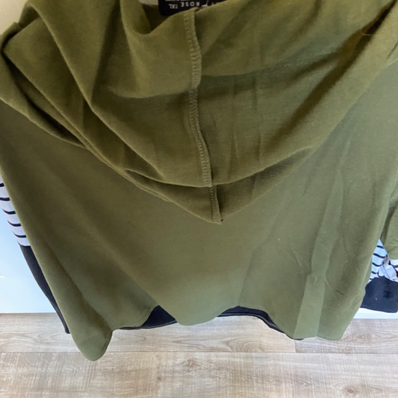 Shein hoodie - Picture 4 of 4